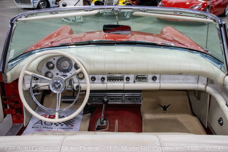 1957 Ford Thunderbird