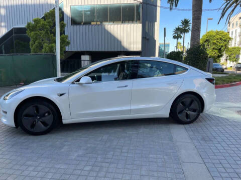 2020 Tesla Model 3 Standard Range Plus
