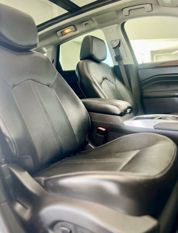 2012 Cadillac SRX Premium Collection