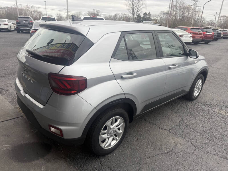 2021 Hyundai Venue SE