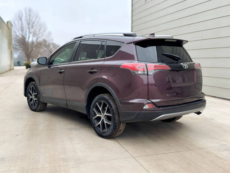 2018 Toyota RAV4 SE