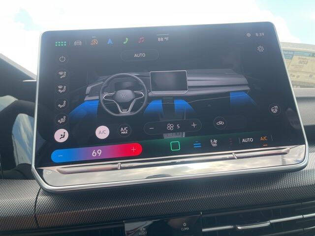 2025 Volkswagen Golf GTI SE