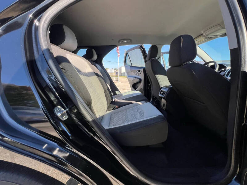 2023 Chevrolet Equinox LS