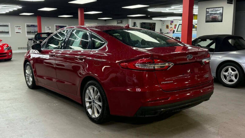 2020 Ford Fusion Hybrid SE