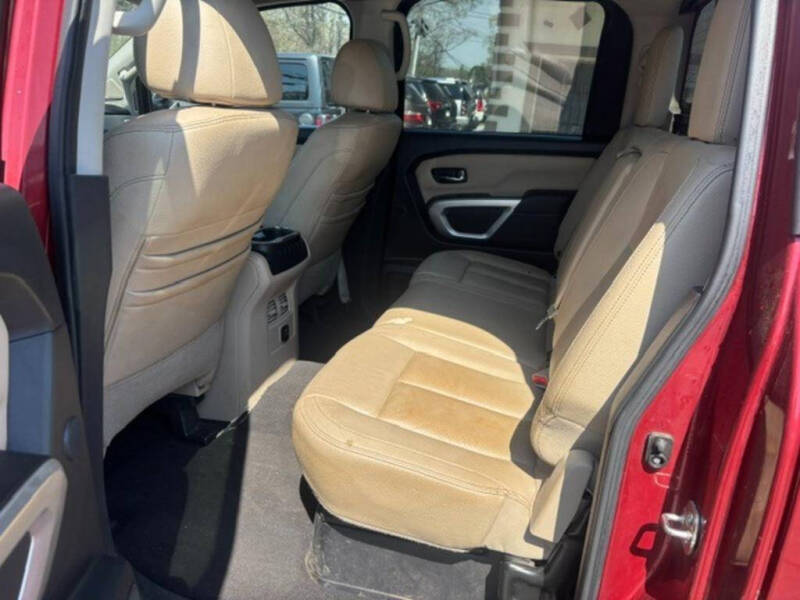 2017 Nissan Titan Platinum Reserve