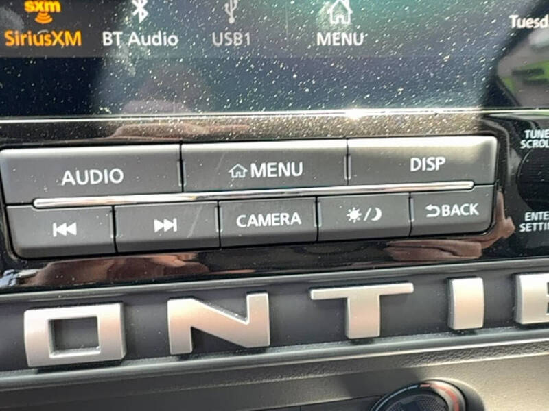 2025 Nissan Frontier SV