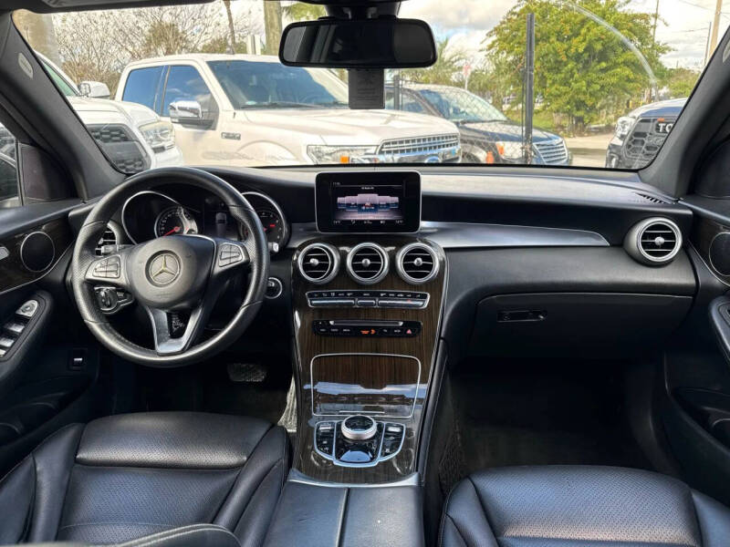 2018 Mercedes-Benz GLC GLC 300 4MATIC