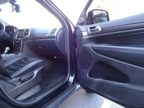 2018 Jeep Grand Cherokee Laredo E