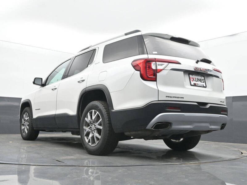 2021 GMC Acadia SLT