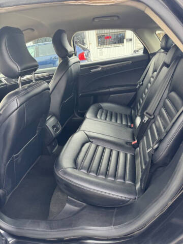 2019 Ford Fusion SEL