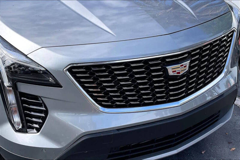 2023 Cadillac XT4 Premium Luxury