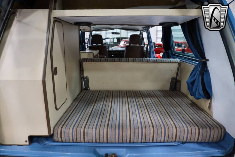 1982 Volkswagen Vanagon Camper