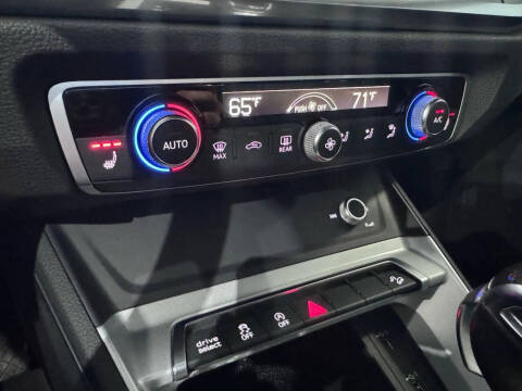 2021 Audi Q3 quattro Premium 40 TFSI