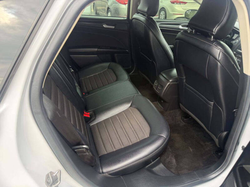 2018 Ford Fusion SE