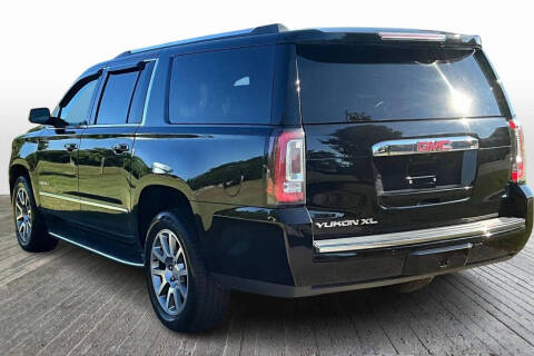 2017 GMC Yukon XL Denali