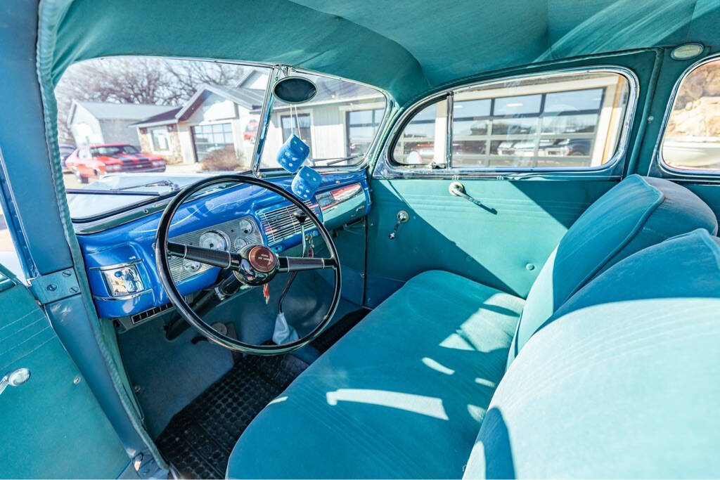 1940 Ford DELUXE V8 66