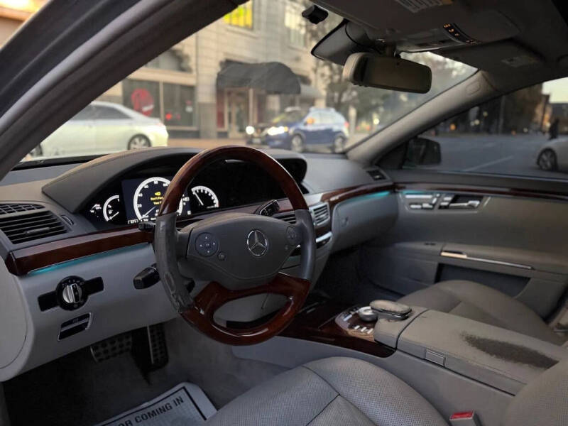 2010 Mercedes-Benz S-Class S 550