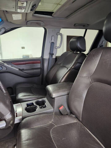 2008 Nissan Pathfinder LE