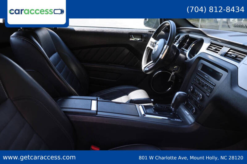 2013 Ford Mustang V6 Premium
