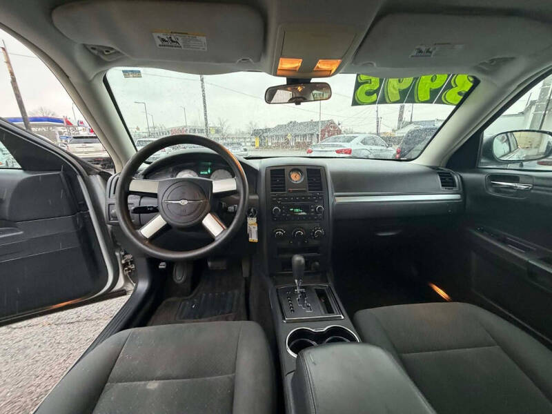 2008 Chrysler 300 LX