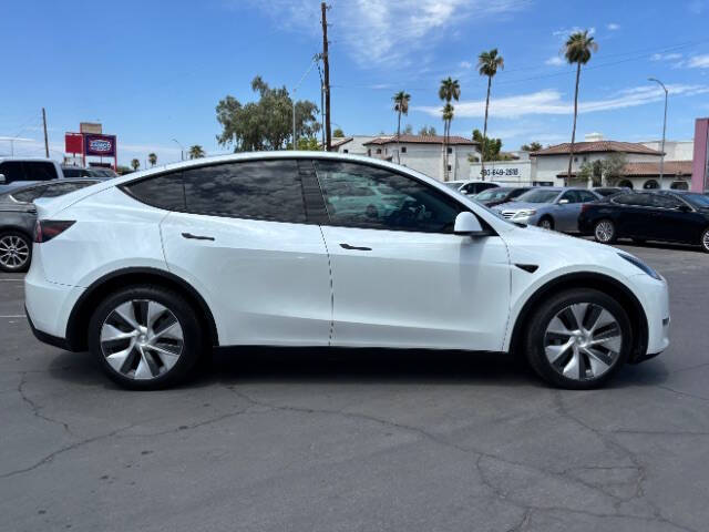 White 2021 Tesla Model Y Long Range AWD Long Range 4dr Crossover 2