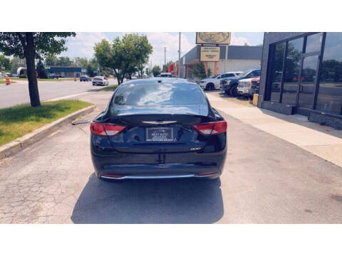 2016 Chrysler 200 Limited