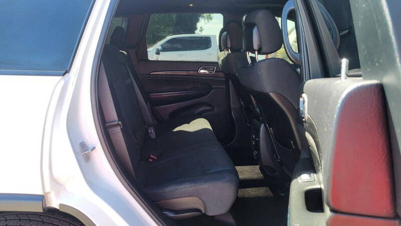2019 Jeep Grand Cherokee Laredo