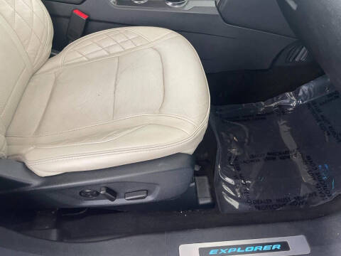 2019 Ford Explorer Platinum