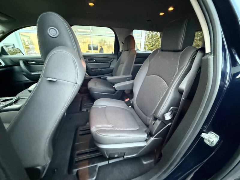 2015 GMC Acadia SLE-2