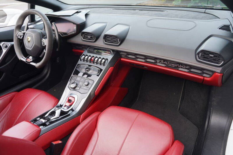 2019 Lamborghini Huracan LP 580-2 Spyder