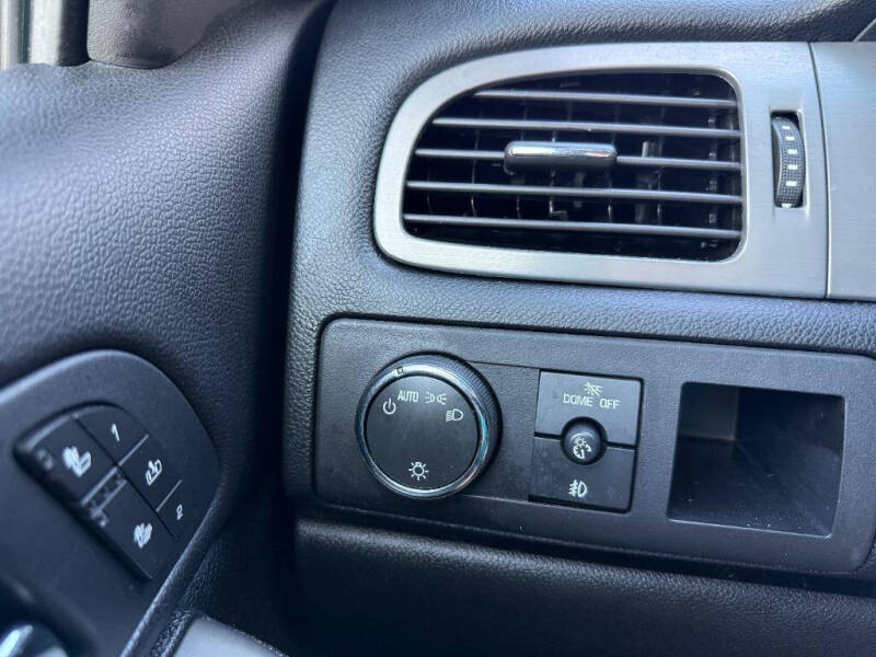 2012 Chevrolet Suburban LT