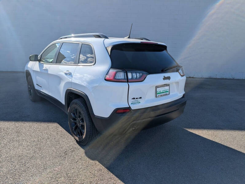 2023 Jeep Cherokee Altitude Lux