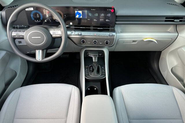 2026 Hyundai Kona SE