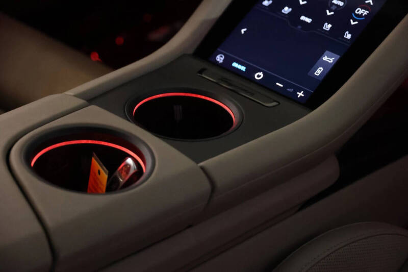 2022 Porsche Taycan 4 Cross Turismo