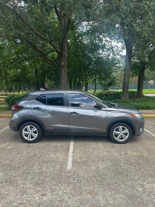 2021 Nissan Kicks S