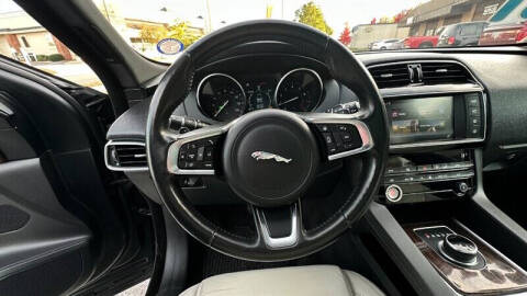2018 Jaguar F-PACE 25t Prestige