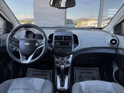 2016 Chevrolet Sonic LS Auto