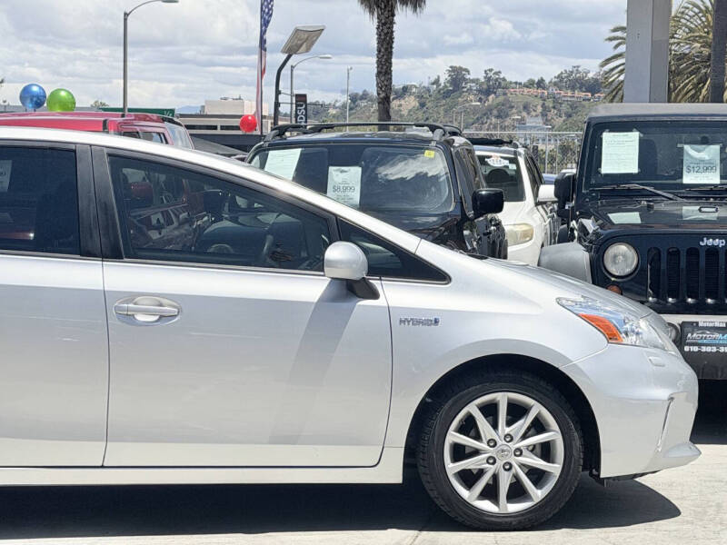 2012 Toyota Prius v Five