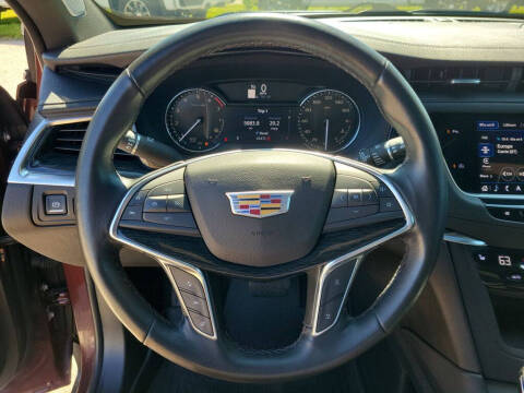 2022 Cadillac XT5 Premium Luxury