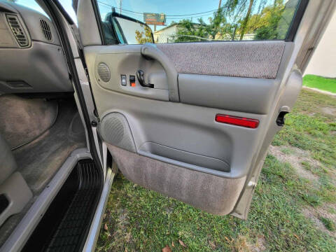 2003 Chevrolet Astro LS
