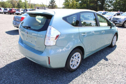 2014 Toyota Prius v Three
