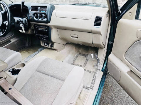 2001 Nissan Frontier XE