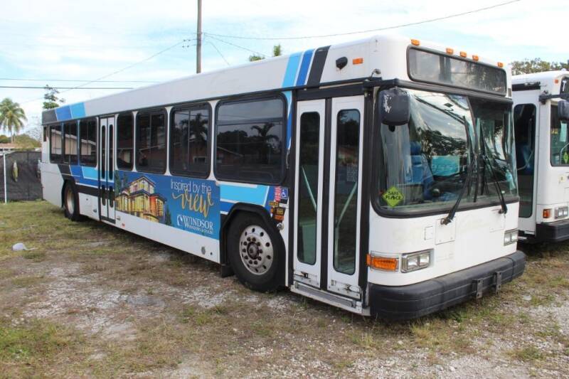 2004 Gillig Low Floor Bus for sale in Miami, FL