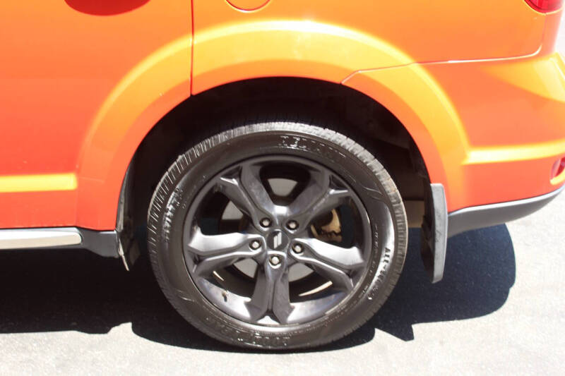 2018 Dodge Journey Crossroad