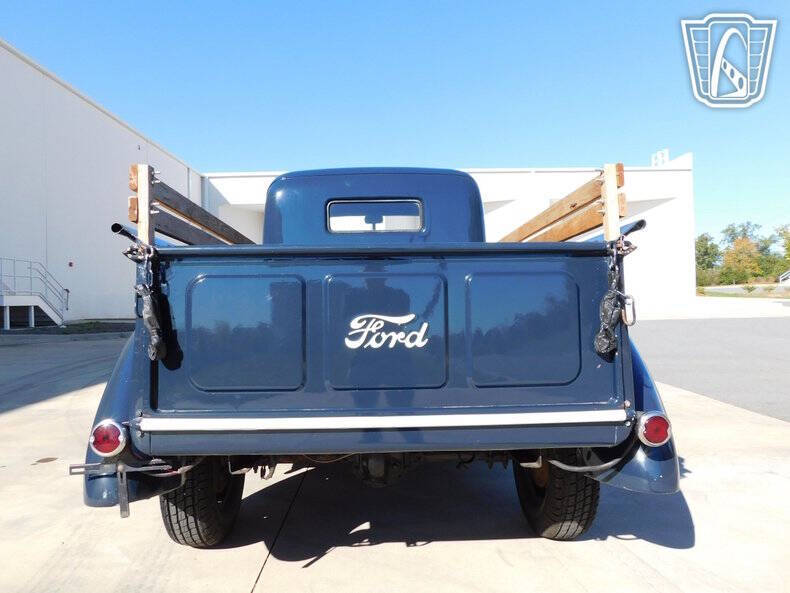 1946 Ford F-100