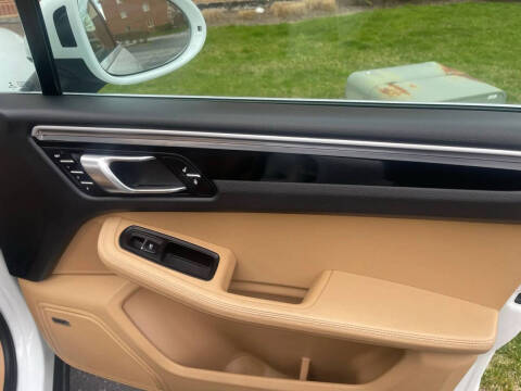 2017 Porsche Macan S