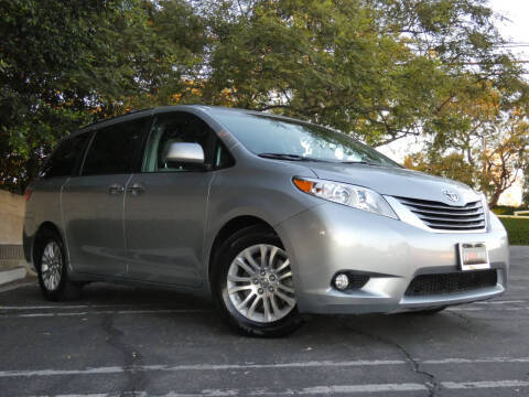 2015 Toyota Sienna