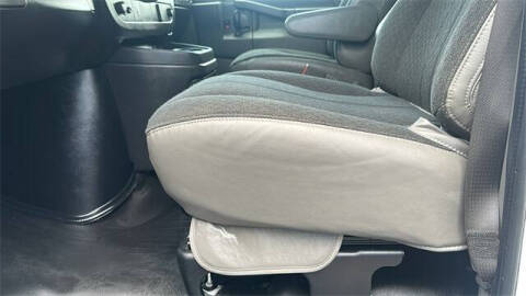 2023 GMC Savana 2500