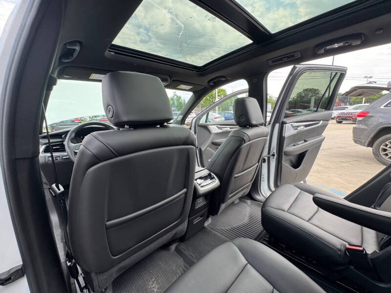 2025 Cadillac XT6 Premium Luxury