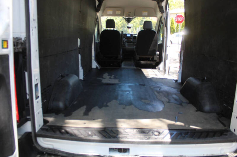 2024 Ford Transit 250